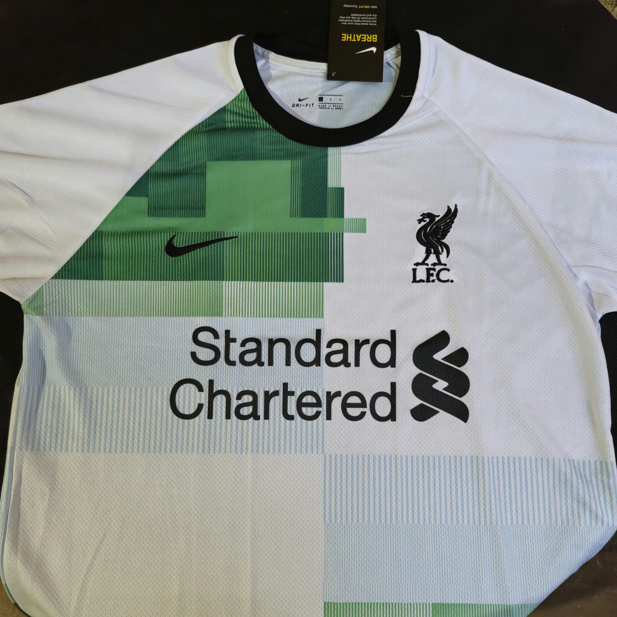 Manto Liverpool 2024 - Uniforme 2 - Imagem 2