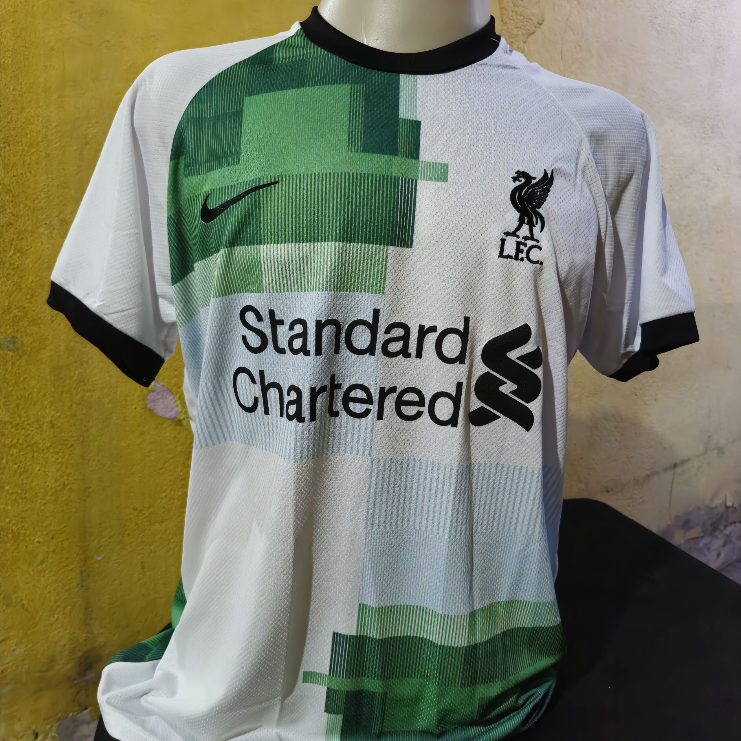 Manto Liverpool 2024 - Uniforme 2