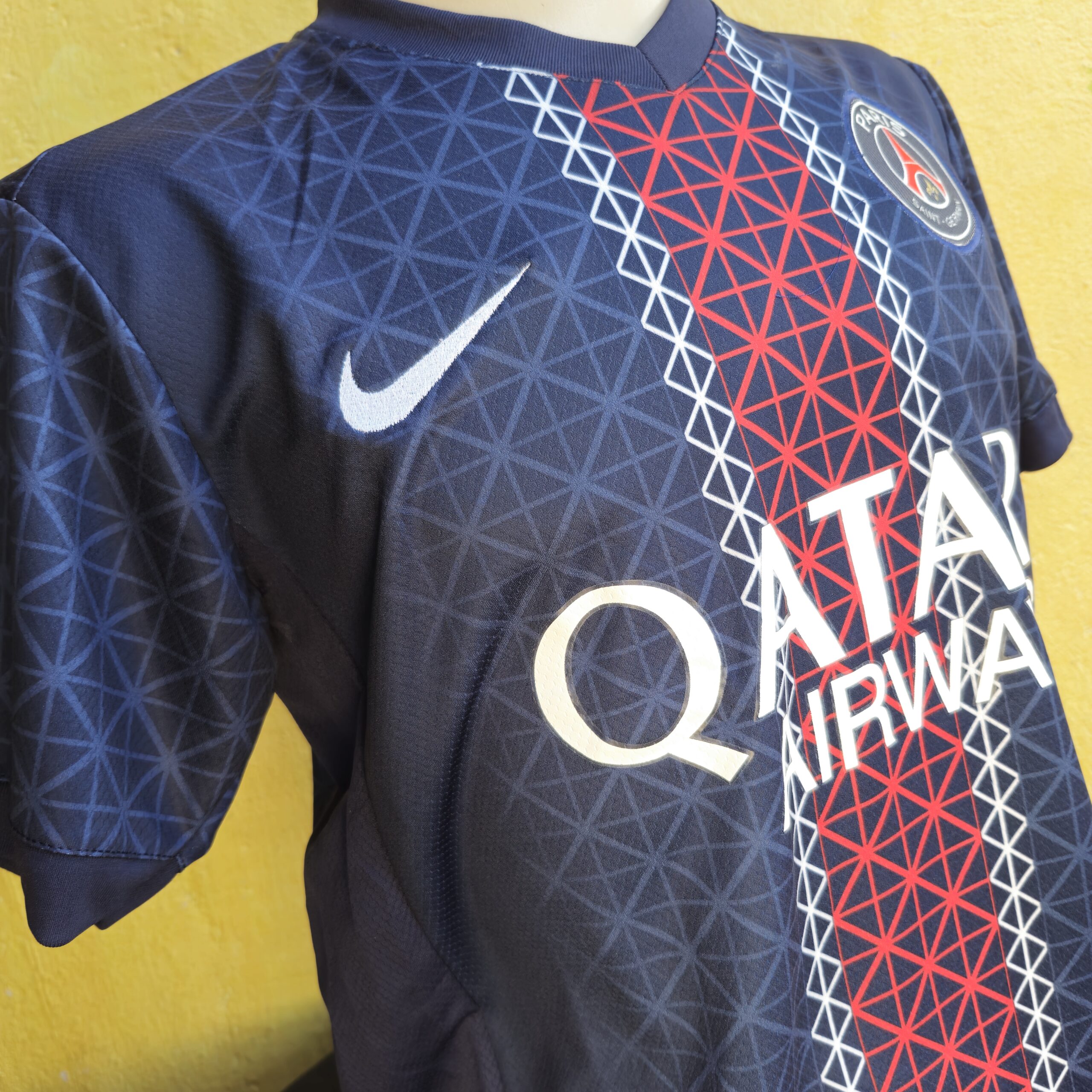 Manto PSG 2025 - Uniforme 1 - Imagem 4
